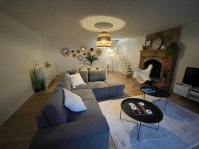 Maison chaleureuse et confortable